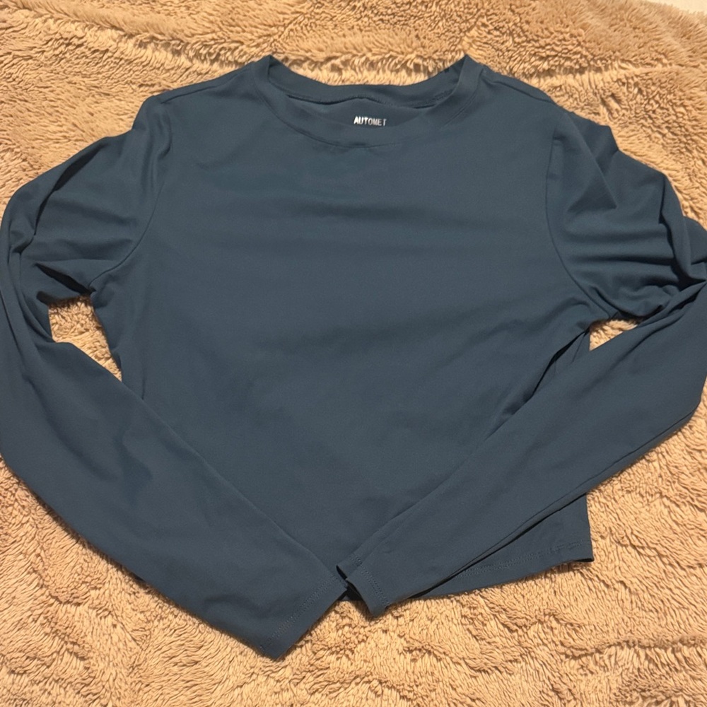Automet long sleeve crop top in muted slate blue and brown, pack of two